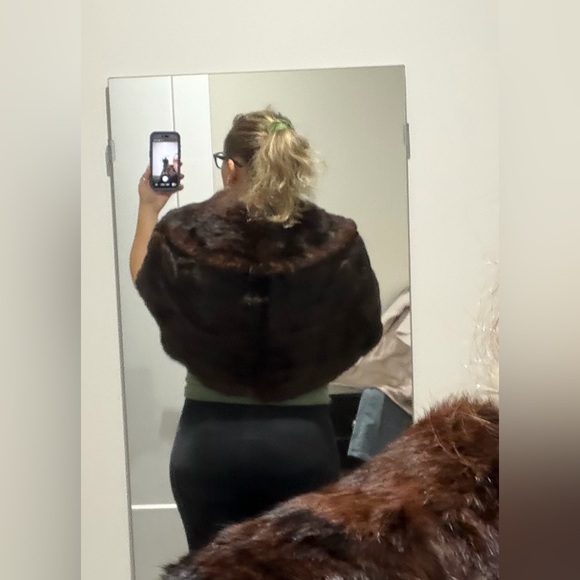 Mink Fur Stole - Picture 9 of 10